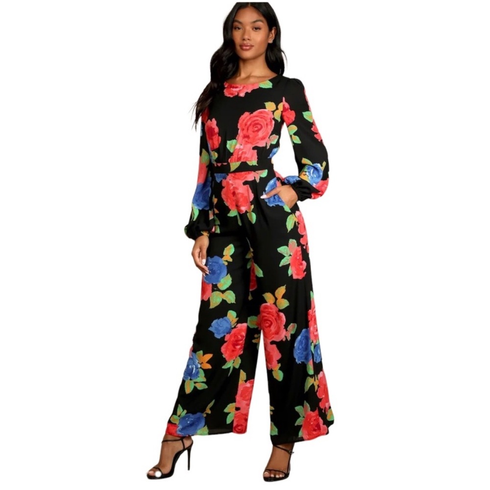 Lulus true‎ bloom Black Floral Print Long Sleeve Jumpsuit size S NWT